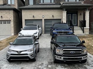 1182 Plymouth Dr, Oshawa, ON L1L 0T4