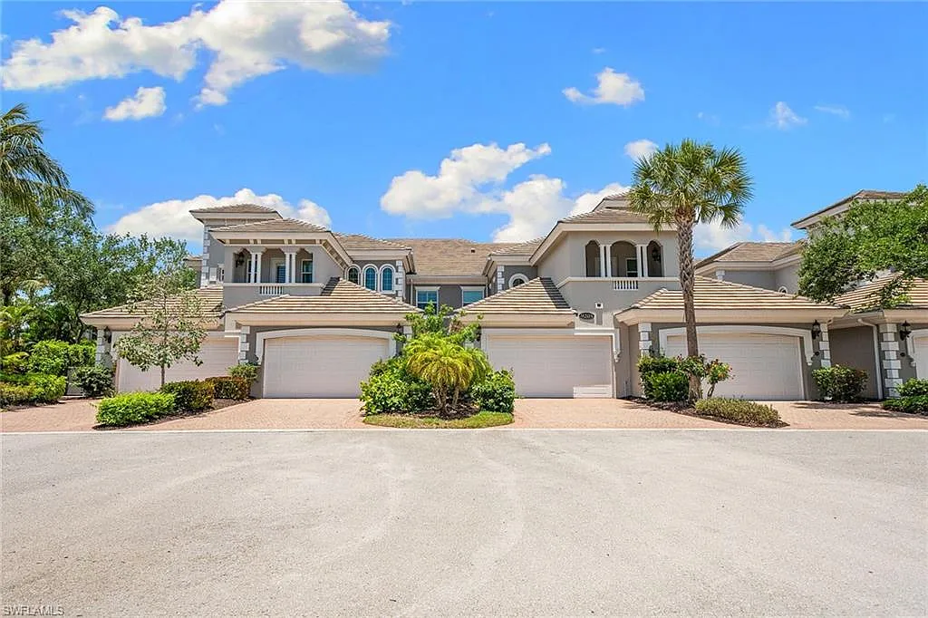 4 bed, 3.0 bath, 3000 sqft, $10,000 — Photo 1