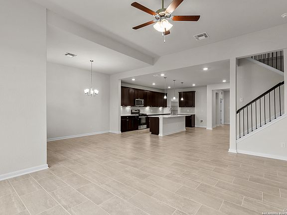 4th image of 6525 Morgan Glen