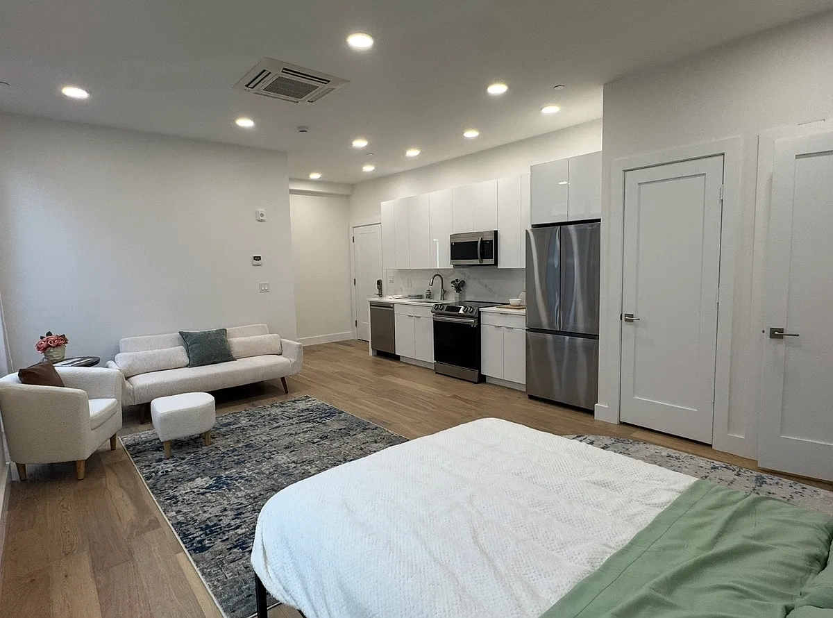 Building Photo - 36-38 Hichborn St #503