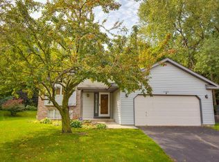 2380 Blueberry St, Inver Grove Heights, MN 55076