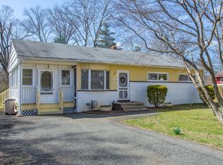 3 Schneider Ln, Montville, NJ 07045