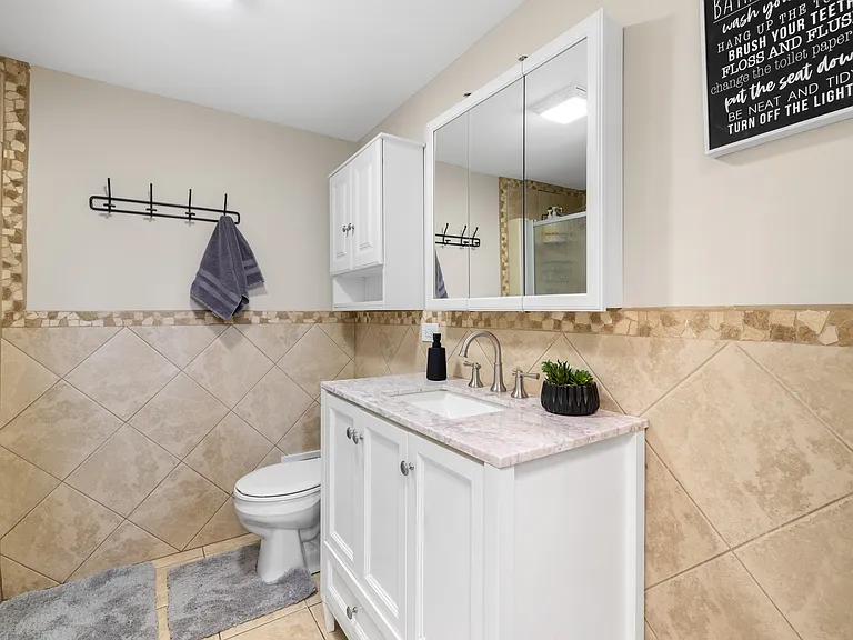 1239 Bunker St — Photo 33