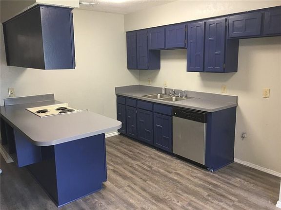 2nd image of 5308 School Hill Cir
