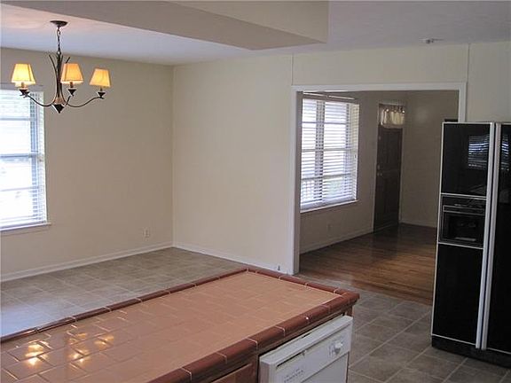 5th image of 6552 Ascot Ln