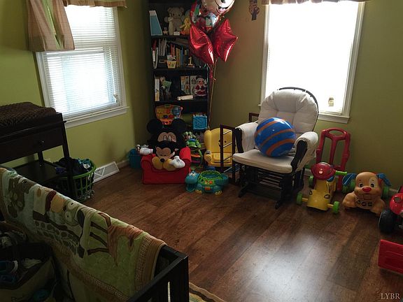 2nd image of 137 Farmdale Dr