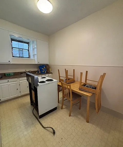 282 Laurelwood Rd #1R — Photo 5