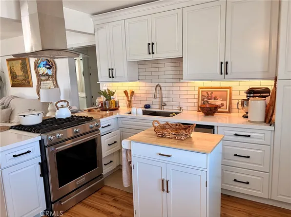 1590 Manhattan Ave, Grover Beach, CA 93433