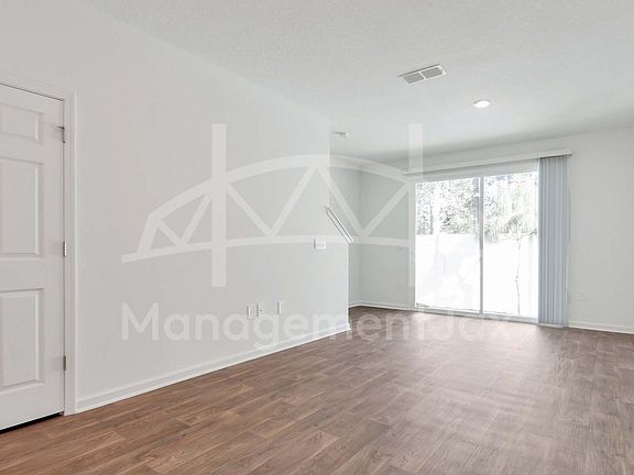 5th image of 5473 Tellaro Ln #1