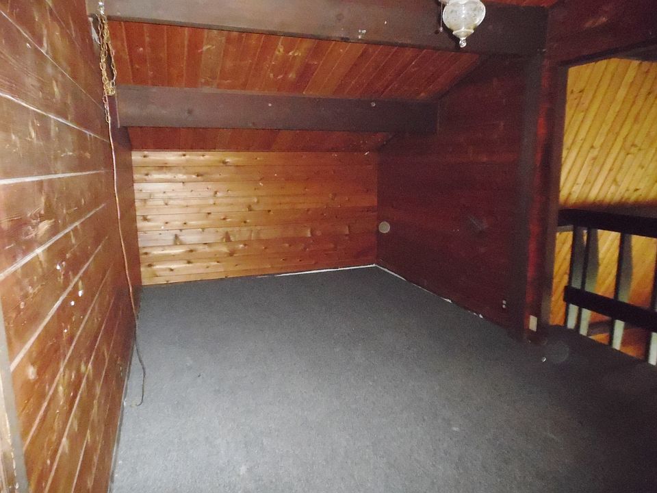 1st image of 321 Edgar Way