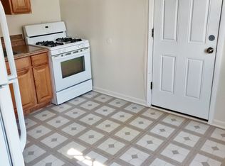 41 Nippersink Rd APT 2, Fox Lake, IL 60020