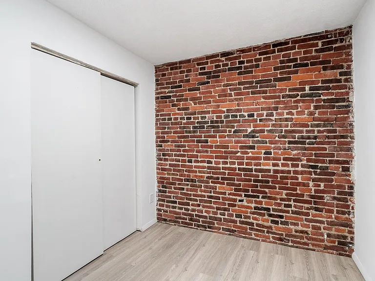 23 Harris St #1 — Photo 10