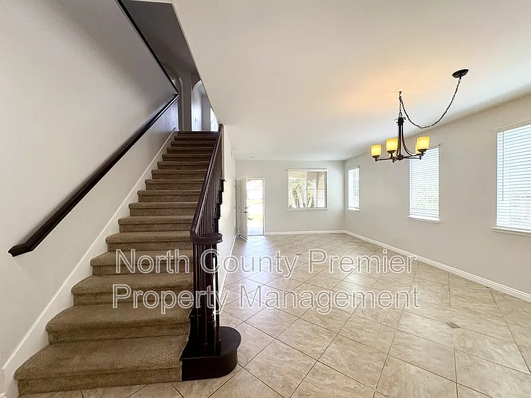 6071 Paseo Pradera — Photo 17