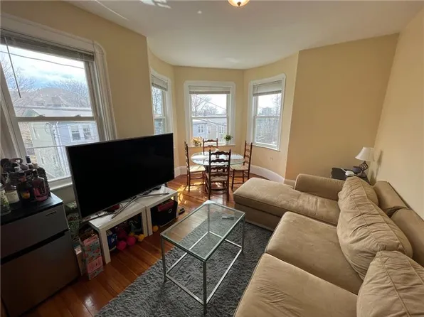 50 Lowell St #2, Somerville, MA 02143