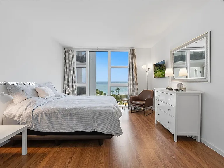 10275 Collins Ave #718 — Photo 19