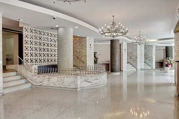 Sold by Compass | media 42