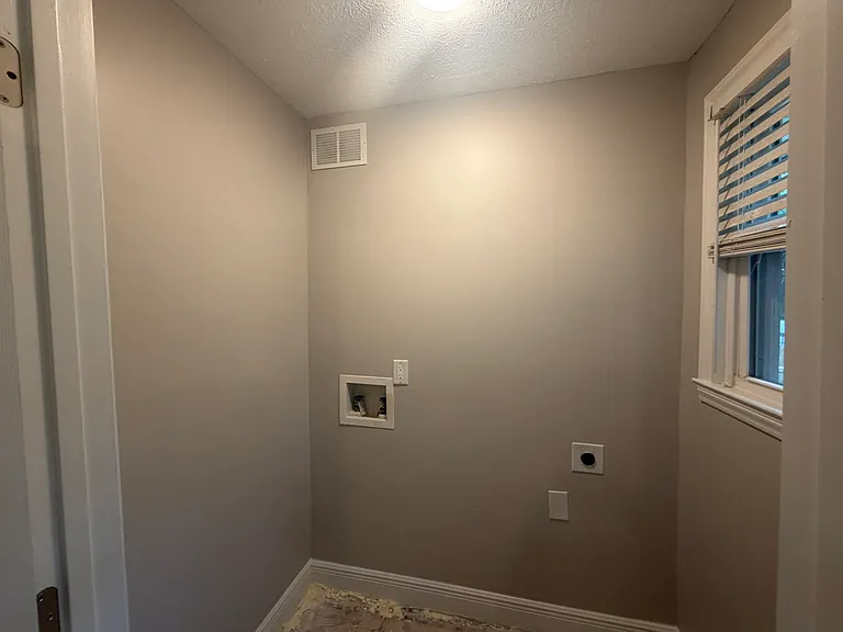 801 Lawsonville Ave — Photo 7