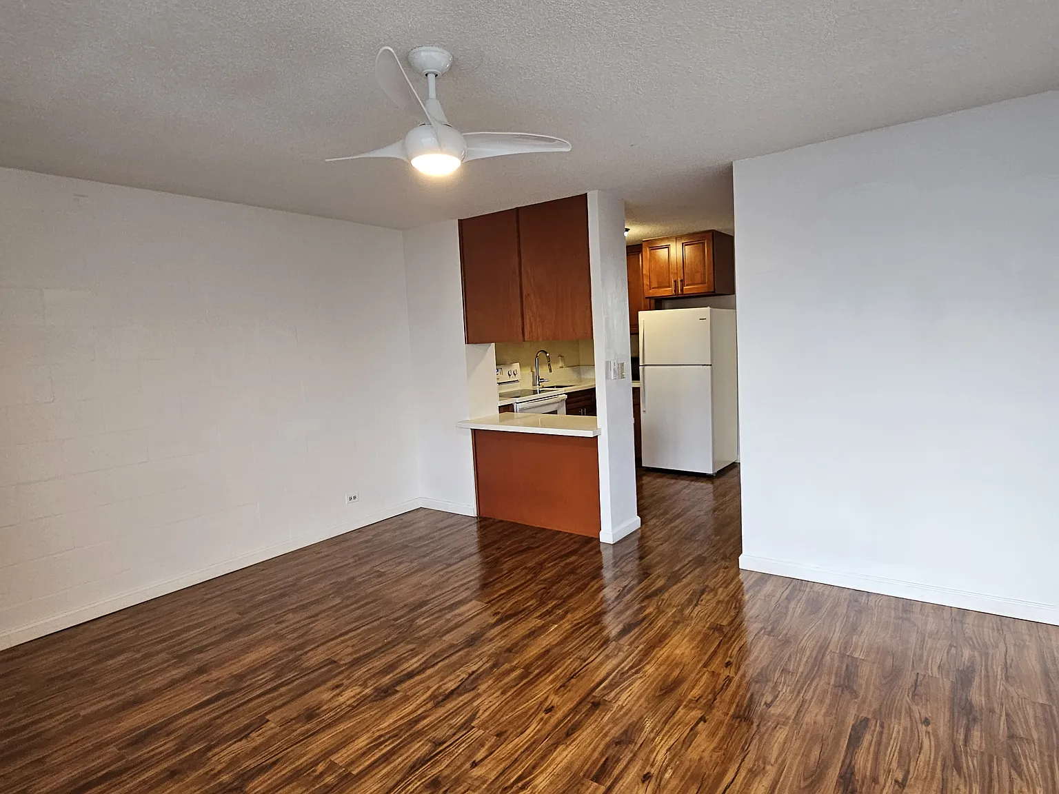1412 Kewalo St — Photo 1
