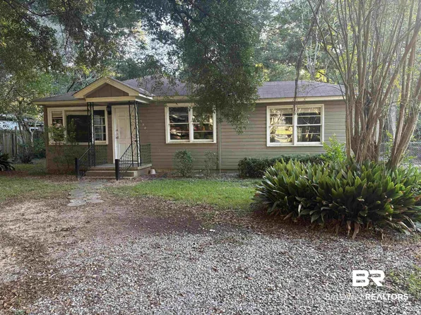 5207 Azalea Cir S, Mobile, AL 36608