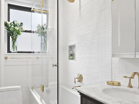5th image of 127 W 82nd St APT 3D