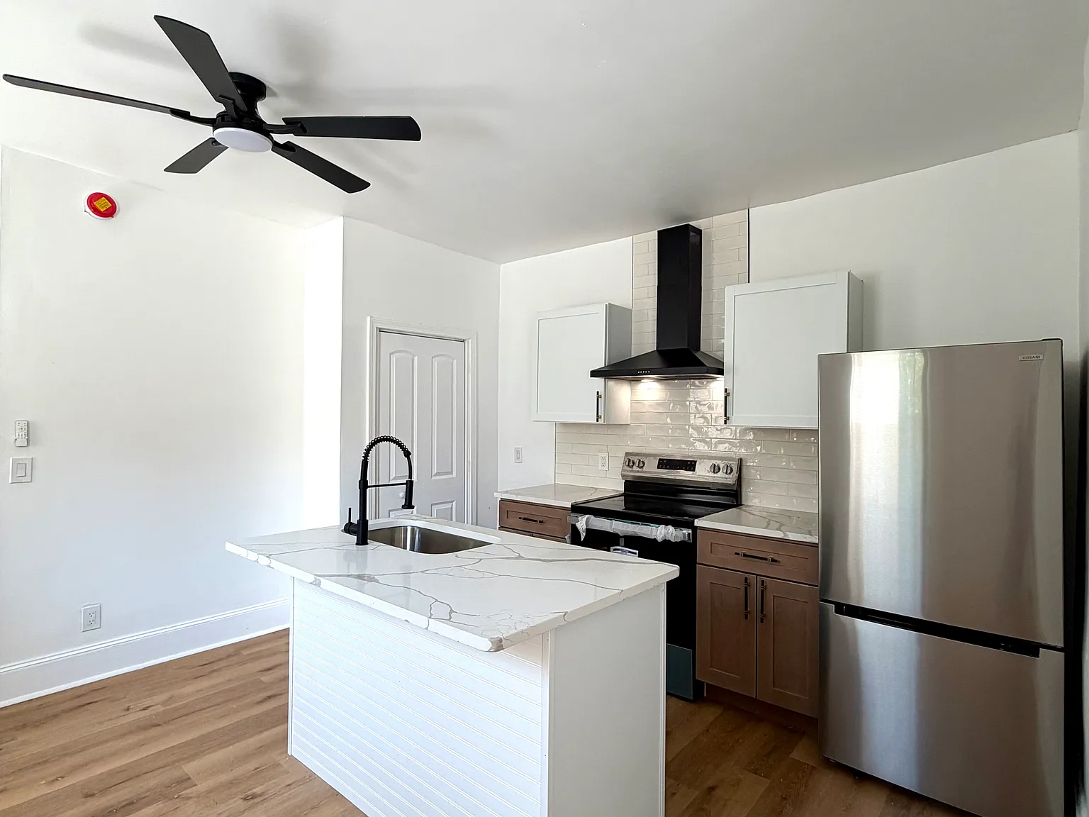 1 bed, $1,195 — Photo 2