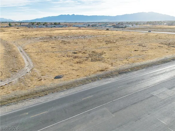 1521 E Honeysuckle St, Pahrump, NV 89048