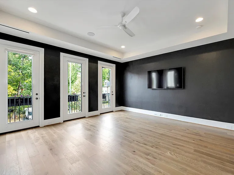 540 W 26th St #A — Photo 23