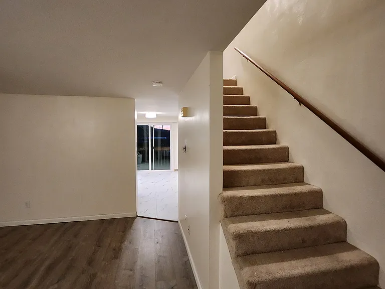 56 Frances St #5 — Photo 10