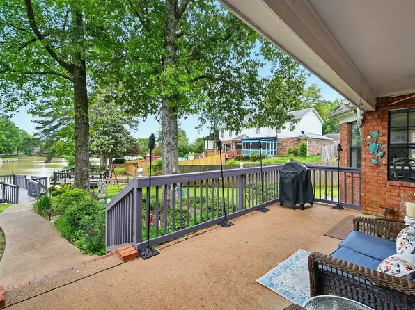 2458 Carrollwood Ln, Cordova, TN 38016