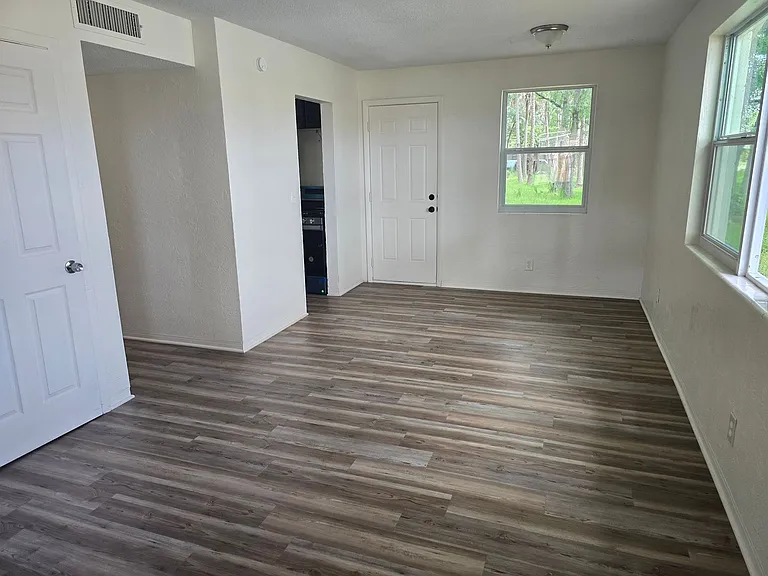 444 S Caroline St — Photo 11