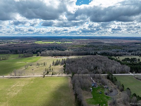 2nd image of 40A Stone Rd