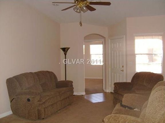 3rd image of 9480 Borough Park St