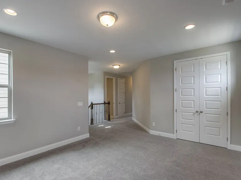 923 Scouting Dr — Photo 12
