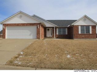 746 Hartman Ln, Waterloo, IL 62298