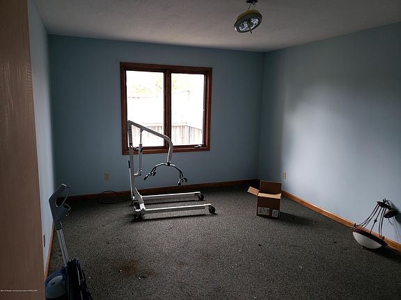 4th image of 10300 Petrieville Hwy