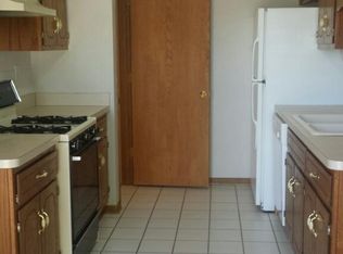 732 Lake Rd, New Lenox, IL 60451