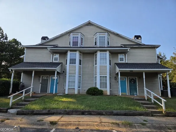 9412 Cypress Ln, Jonesboro, GA 30238