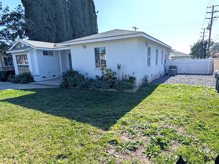 12602 Foxley Dr — Photo 22