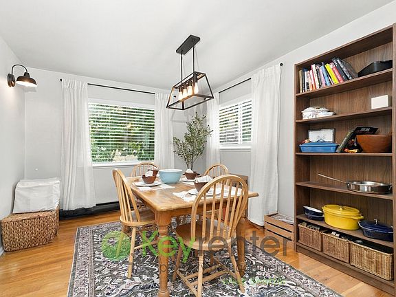 5th image of 8021 45th Ave SW