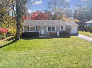 57 Shirley St, Wading River, NY 11792