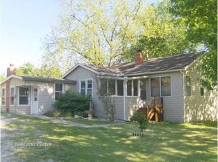 23901 S Cowger Rd, Peculiar, MO 64078