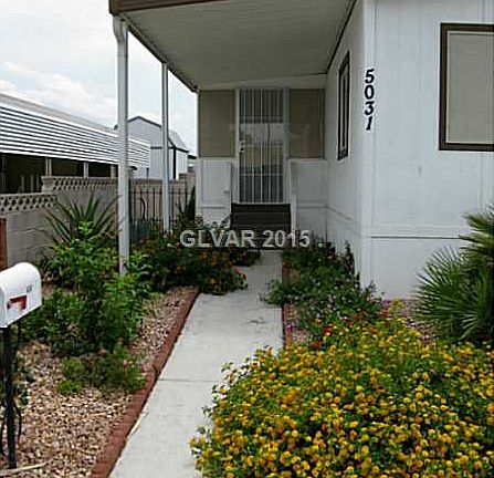 3rd image of 5031 Royal Dr