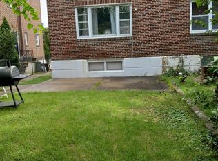 1205 Saint Vincent St, Philadelphia, PA 19111