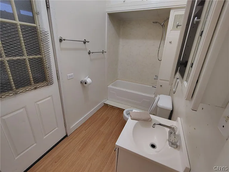 147 E Matson Ave — Photo 9