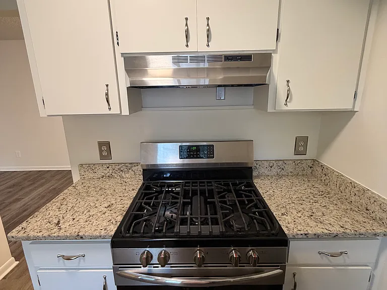 2025 San Marcos Dr SE #27 — Photo 7