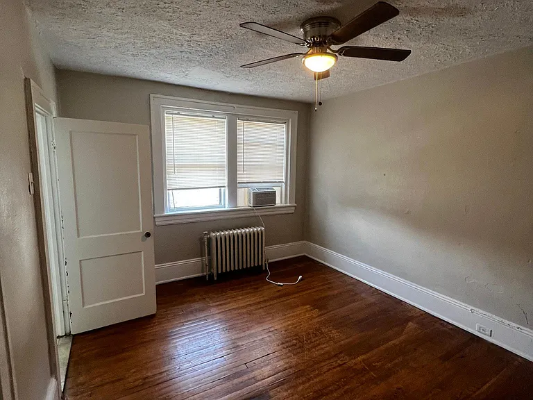 119 Albemarle Ave SW #B2 — Photo 4