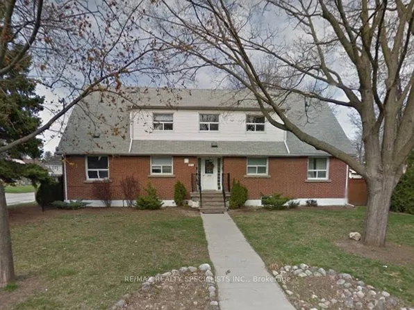 2016 Edinburgh Dr #3, Burlington, ON L7R 2C9