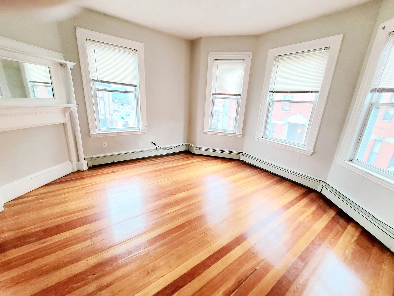 77 Walnut St — Photo 2