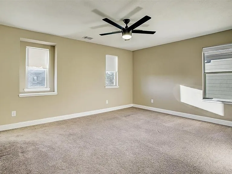 11022 Avery Oaks Ln — Photo 17