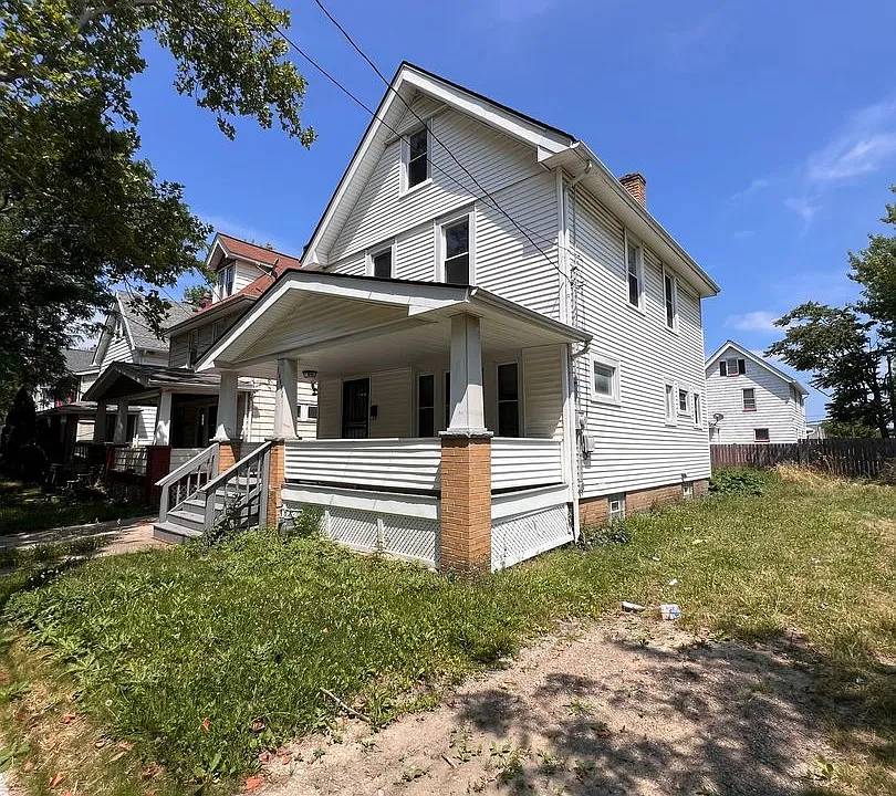 15407 School Ave
